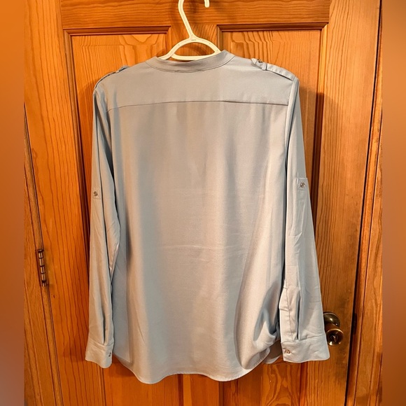 Calvin Klein Light Blue Women Shirt SZ M Silver Buttons Zippers Snap Minimalist - Picture 16 of 16